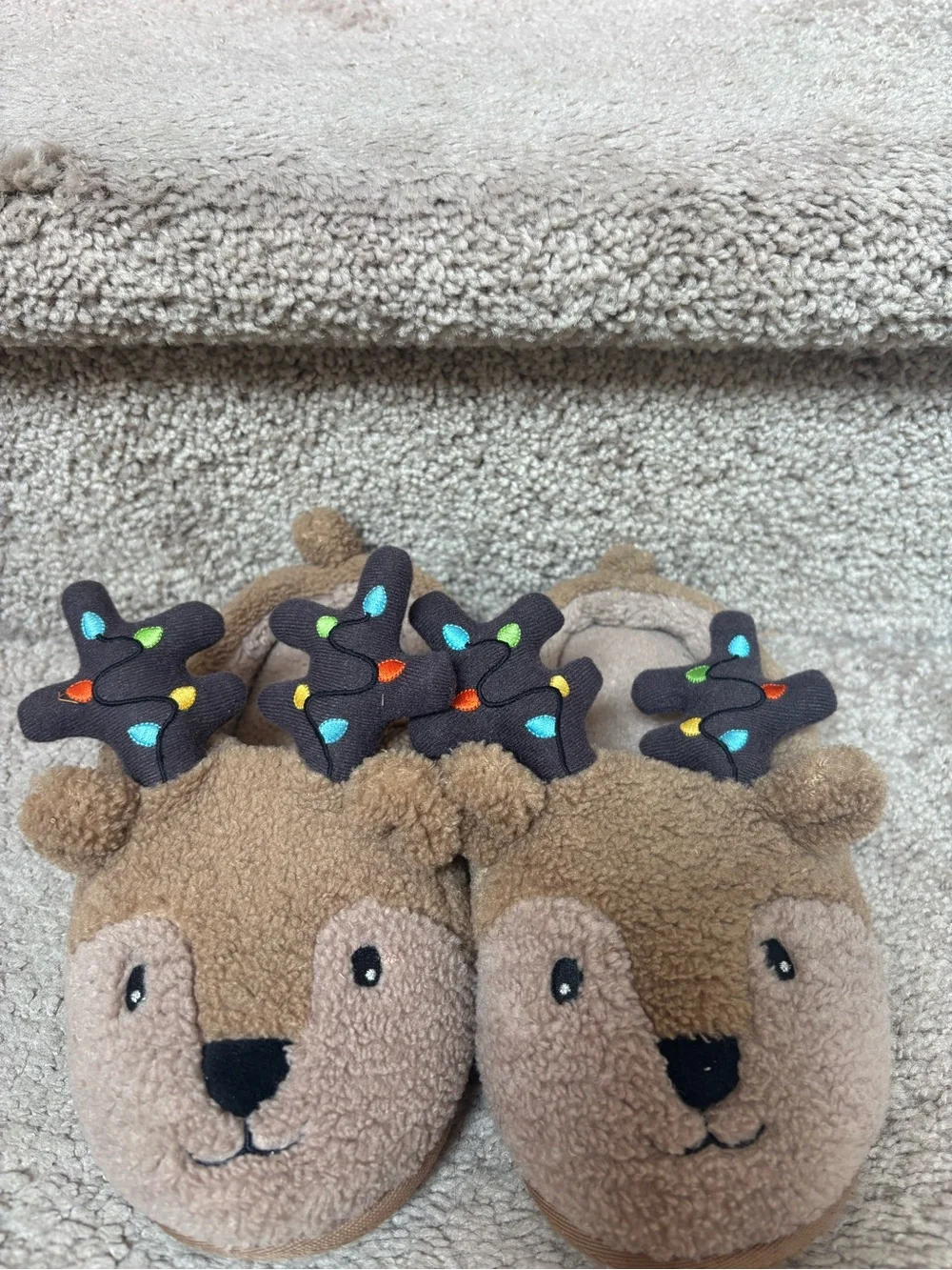Target Kids Brown Reindeer Plush Slippers with Colorful Lights Size 13/1